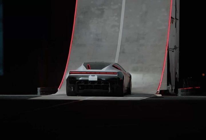 'UÇAN OTOMOBİL' sahneye çıktı! Tesla'dan nefes kesen şov