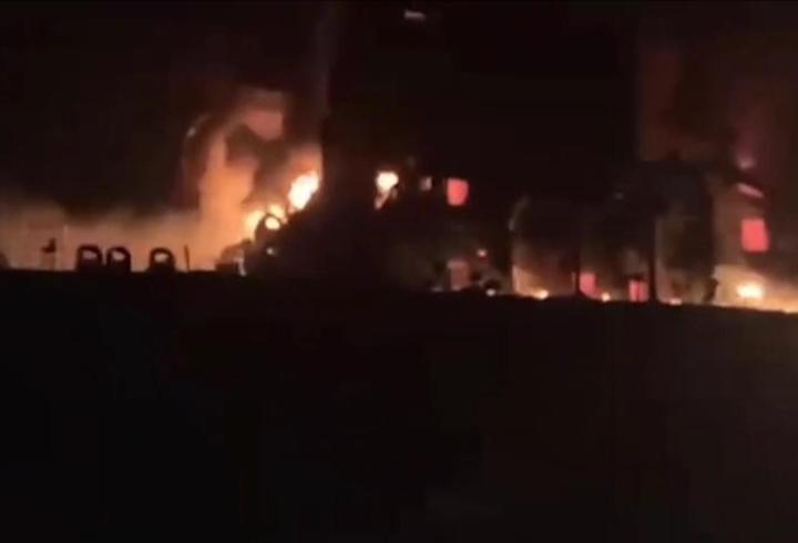 Hürmüz Boğazı’nda deniz mayını patlaması: Süper tankerde yangın çıktı