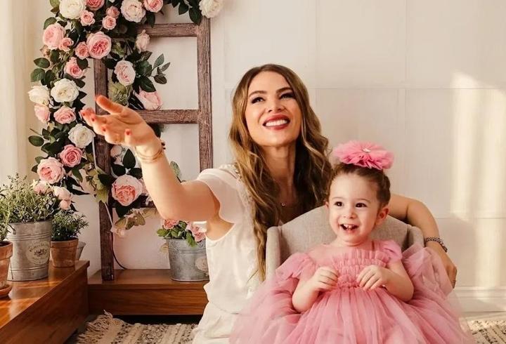 FATOŞ SEĞMEN KIZI NEDEN ÖLDÜ? Fatoş Seğmen kimdir, kızı ve eşi kimdir? Fatoş Seğmen kızının ölümüyle ilgili bilgiler!