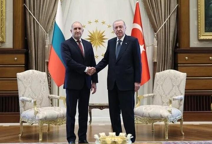 Cumhurbaşkanı Erdoğan'dan Bulgaristan Başbakanı Radev'e geçmiş olsun telefonu