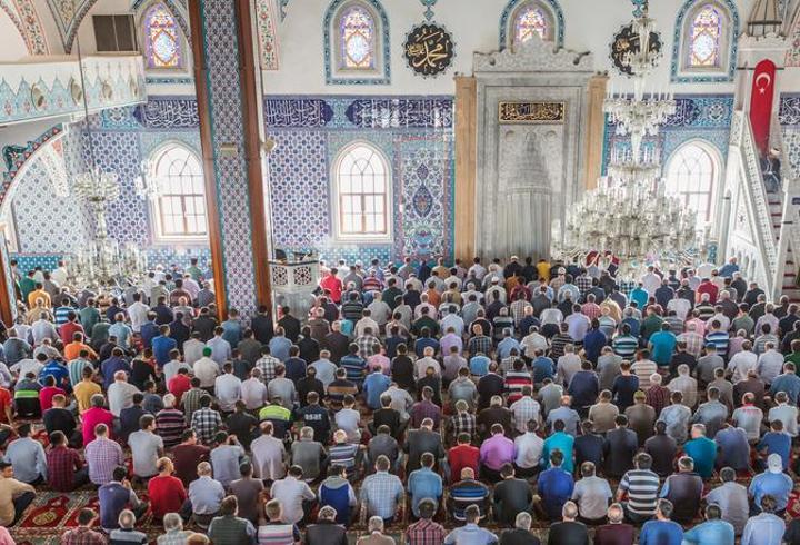 CUMA NAMAZI SAATLERİ 23 EKİM 2026: Bugün Cuma Namazı Saat Kaçta Kılınacak? Cuma Namazı Kaç Rekat, Nasıl Kılınır? Diyanet İl İl Cuma Namazı Vakitlerini Açıkladı!