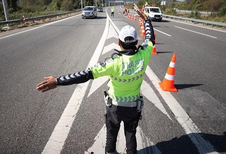 TRAFİĞE KAPALI YOLLAR İSTANBUL: 24 Ekim ve 29 Ekim'de Hangi Yollar Kapanacak? 29 Ekim Cumhuriyet Bayramı Alternatif Güzergahlar