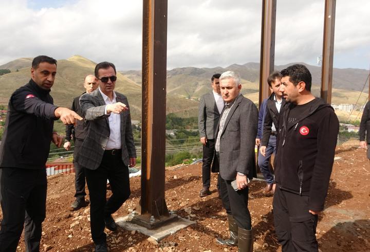 Bitlis’te çığ riskine karşı 1270 metrelik kar perdesi yapılacak