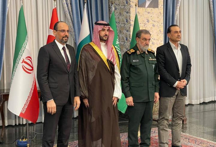 Mekke İttifakı üyeleri Tahran'da... MİT Başkanı Kalın, Suudi ve Pakistanlı yetkililerle beraber İran'da görüşmeler yaptı