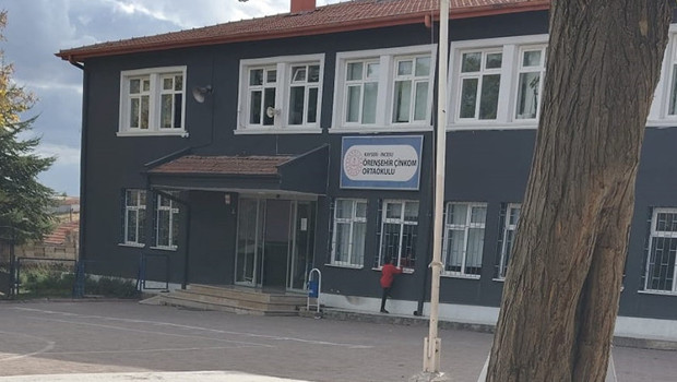 Kayseri'de okulda endişelendiren olay: 12 öğrenci hastaneye kaldırıldı
