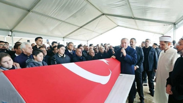Gültekin’in cenazesine katıldı