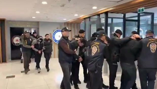 Bursa'da yasa dışı bahis operasyonunda 16 tutuklama