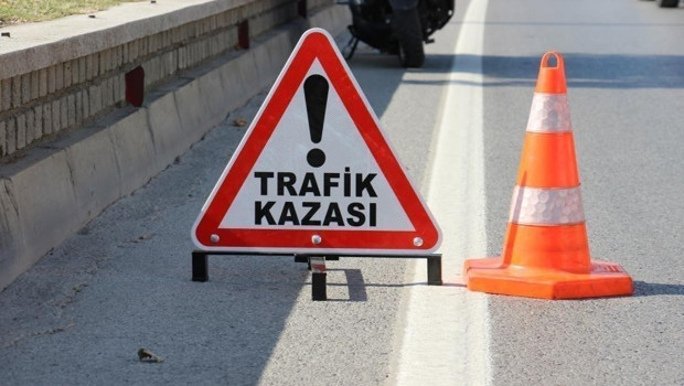 Ankara'da belediye otobüsü üst geçide çarptı: 24 yaralı