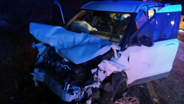 Mardin’de hafif ticari araç ile otomobil çarpıştı: 1 ölü, 3 yaralı