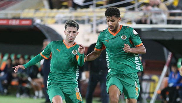 Alanyaspor, evinde 4 golle turladı!