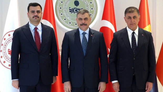 İçişleri Bakanı Çiftçi, AK Parti'li Eyüp İnan ve Cemil Tugay'ı kabul etti