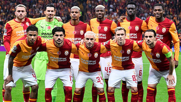 Galatasaraylı futbolcu resmen bıraktı! 'Aileme zaman ayırmak istiyorum!