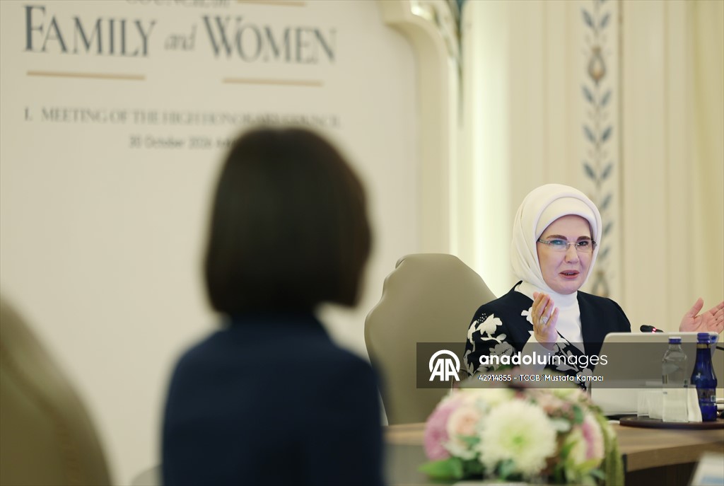 Emine Erdoğan, lider eşleriyle Ankara'da buluştu