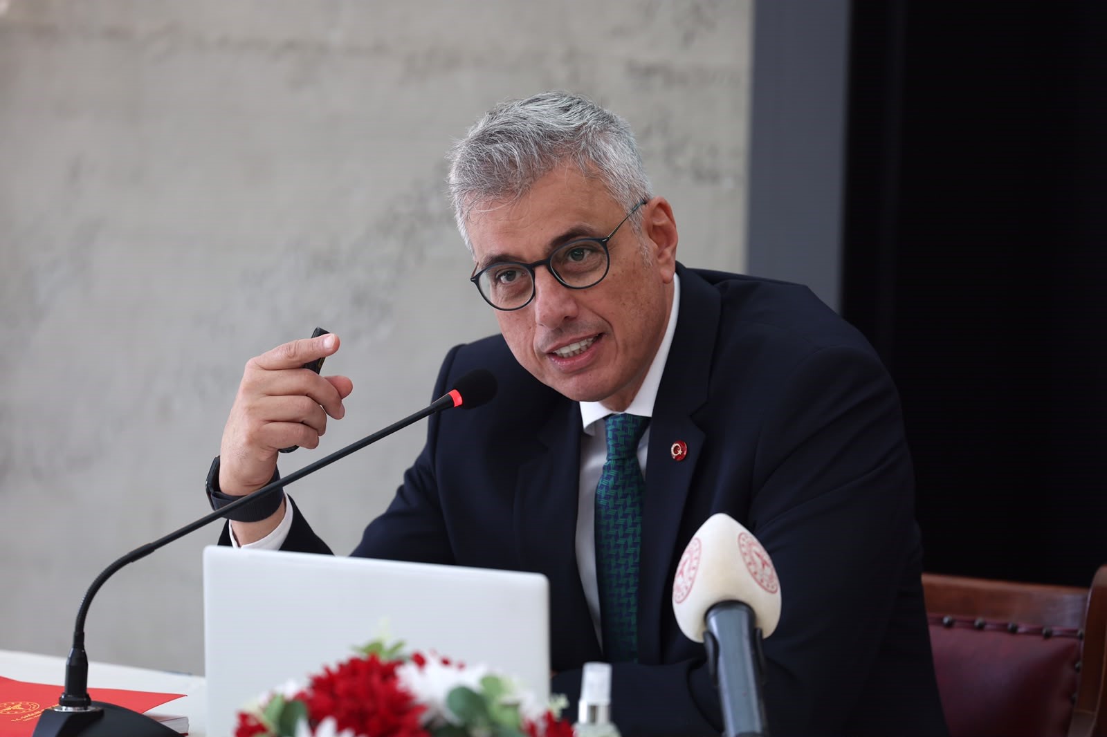 Bakan Memişoğlu: Türkiye’de 13-17 yaş arasındakilerin yüzde 30’u sigara kullanıyor