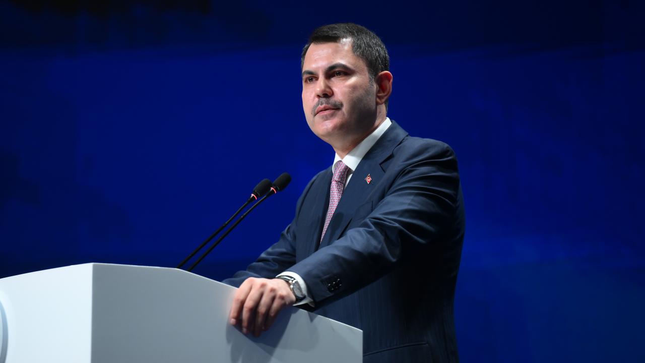 Bakan Kurum'dan Özel'e: Ayazağadaki acılar üzerinden siyaset yapıyorsun ama söylediğin her şey yalan