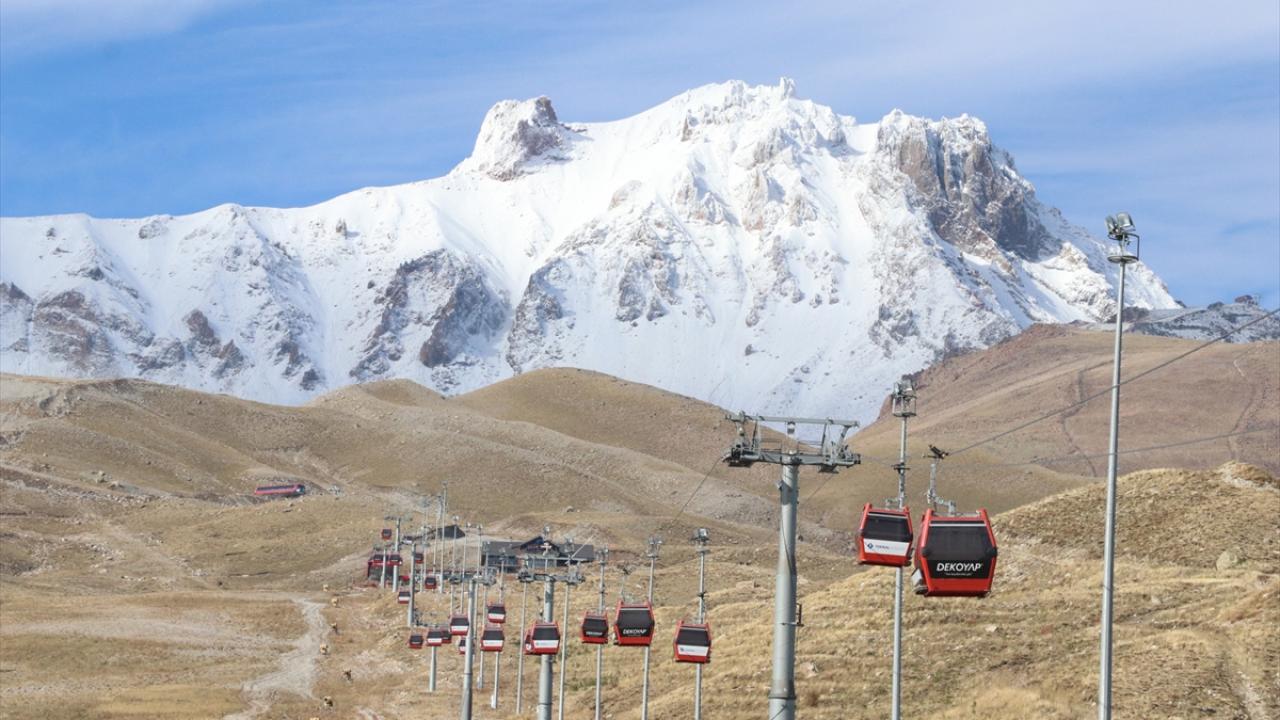 Erciyes'te 2 dağcı için arama kurtarma çalışması başlatıldı