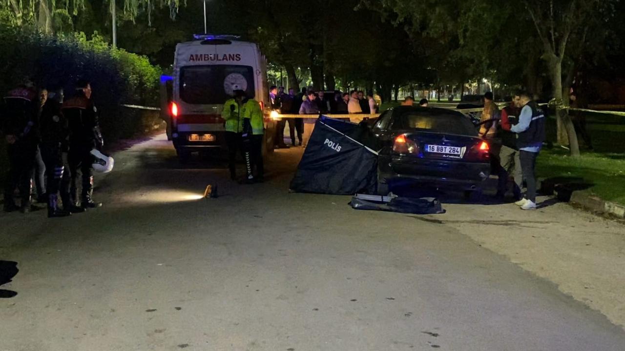 Bursa'da otomobile çarpan motosikletin sürücüsü öldü